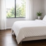 Sypialnia alergika wymaga materaca z pokrowcem, pościeli pranej w 60°C, ograniczenia dywanów i kontroli wilgotności. Sprawdź zasady prania tekstyliów, sprzątania i wyboru tkanin.